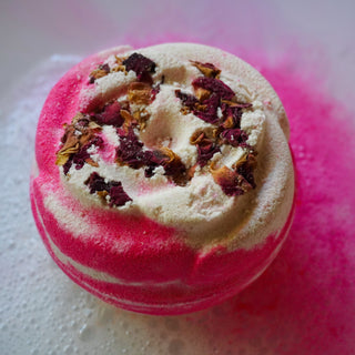 La Vie en Rose Bath Bomb